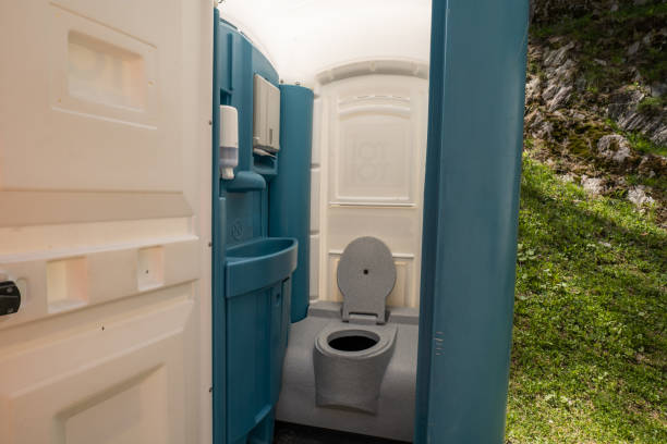 Best Portable toilet rental cost  in Dade City North, FL